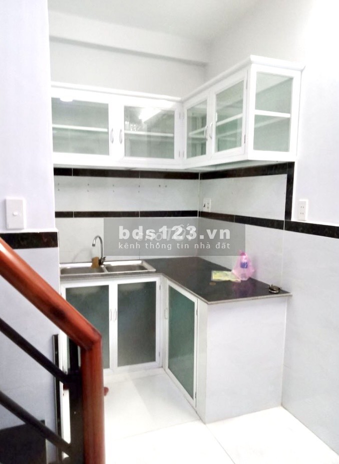 Bán nhà 1 lầu đúc hẻm 1248 Huỳnh Tấn Phát, phường Tân Thuận Tây, quận 7