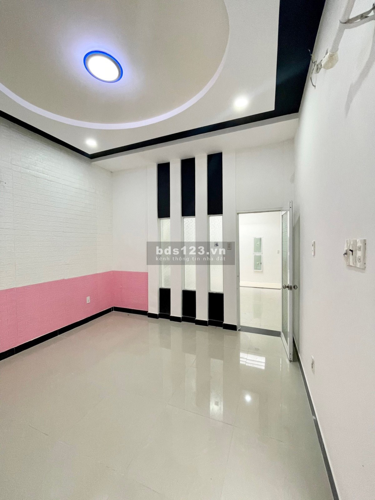 Bán nhà Vĩnh Thạnh - TP Nha Trang Diện tích: 99,9m2 full thổ cưGiá bán: 2,2 tỷ ( bớt lộc)