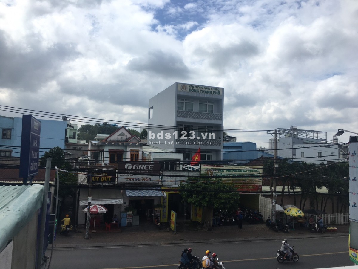 Cho Thuê Nhà Mặt Tiền Số 753 Đường Kha Vạn Cân, * DT: 8,85m X 18,52m, 2L, sàn trống suốt mới 100%