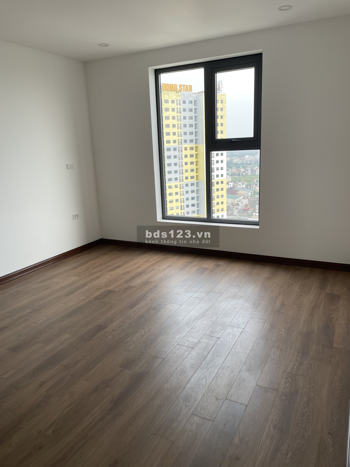 Cho thuê gấp căn hộ vị trí đắc địa cửa ngõ Thủ Đô vào ở ngay