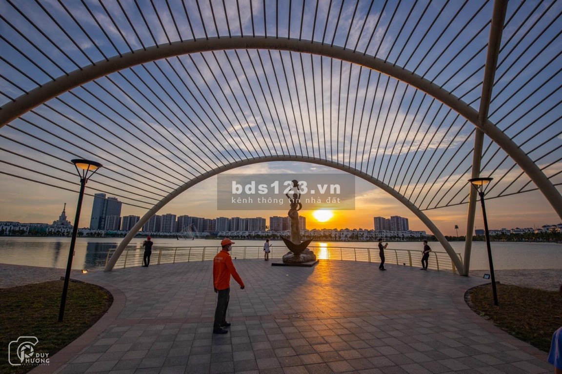 Cần tiền bán gấp căn 3PN+2VS Góc giá 2,350 triệu tại Vinhomes Ocean Park LH: 0942.782.768