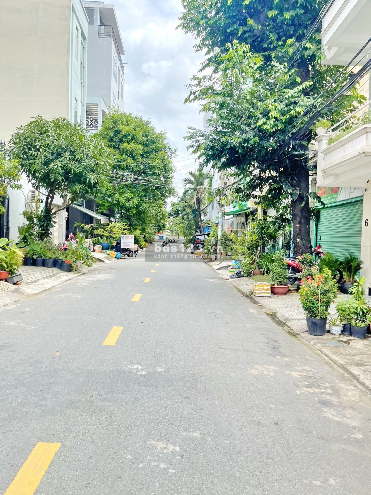 Bán nhà 3 lầu mặt tiền đường sô chợ Tân Mỹ, Quận 7 liên hệ 0983697777