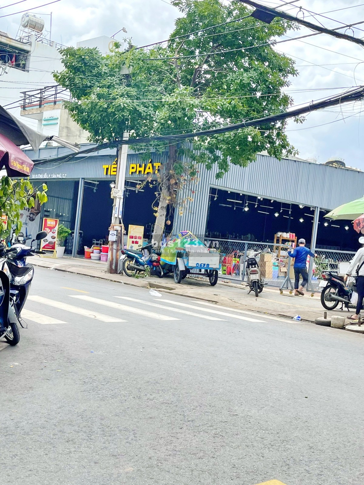 Bán nhà 3 lầu mặt tiền đường sô chợ Tân Mỹ, Quận 7 liên hệ 0983697777