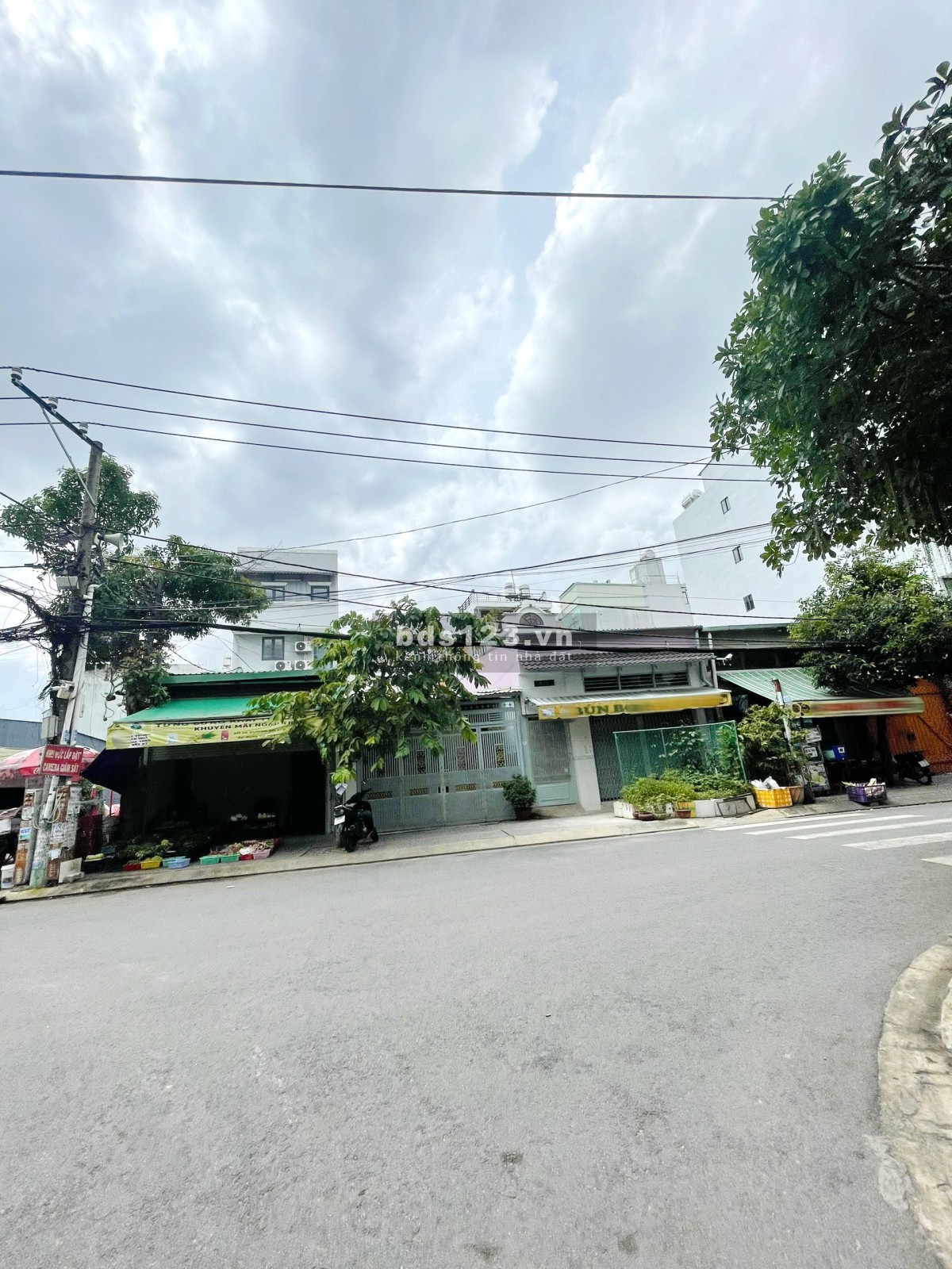 Bán nhà 3 lầu mặt tiền đường sô chợ Tân Mỹ, Quận 7 liên hệ 0983697777