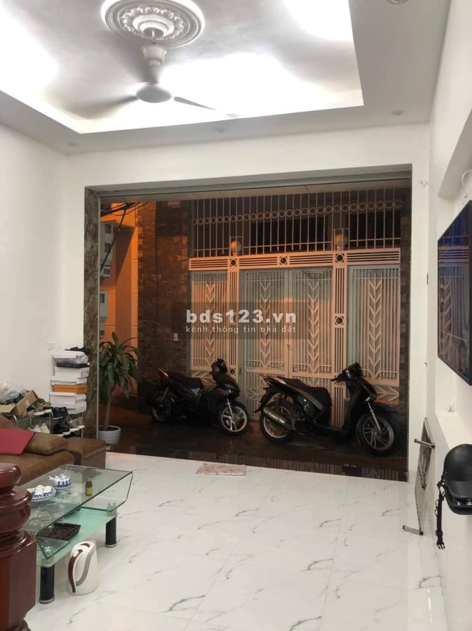 Sở hữu ngay căn nhà đẹp nhất ngõ 155 Cầu Giấy, DT 40m² x 4 tầng, chỉ với 6 tỷ đồng
