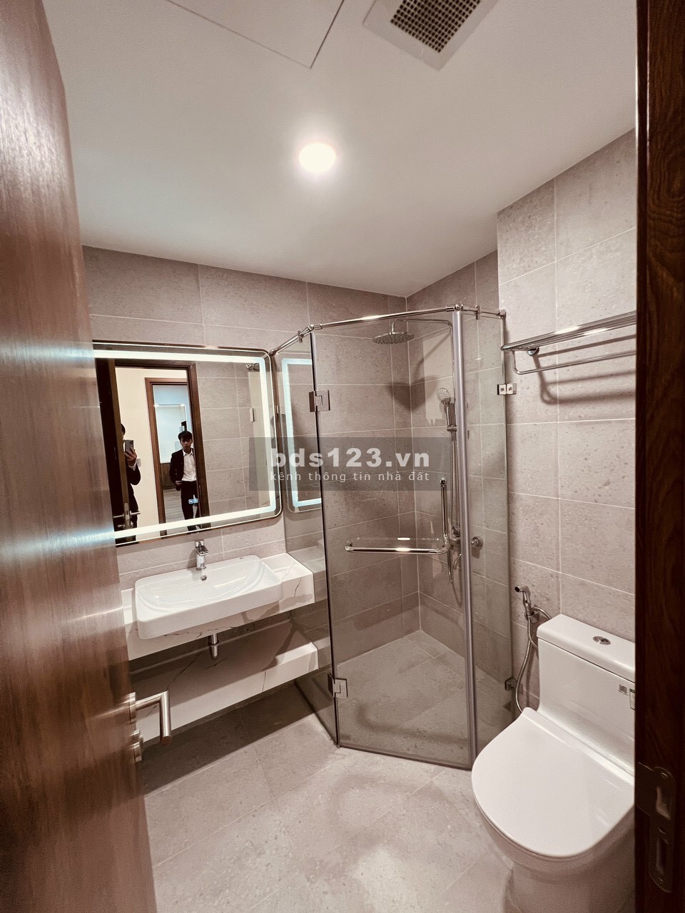 Suất ngoại giao căn hộ chung cư giá rẻ view biển Đà Nẵng, sổ hồng lầu dài