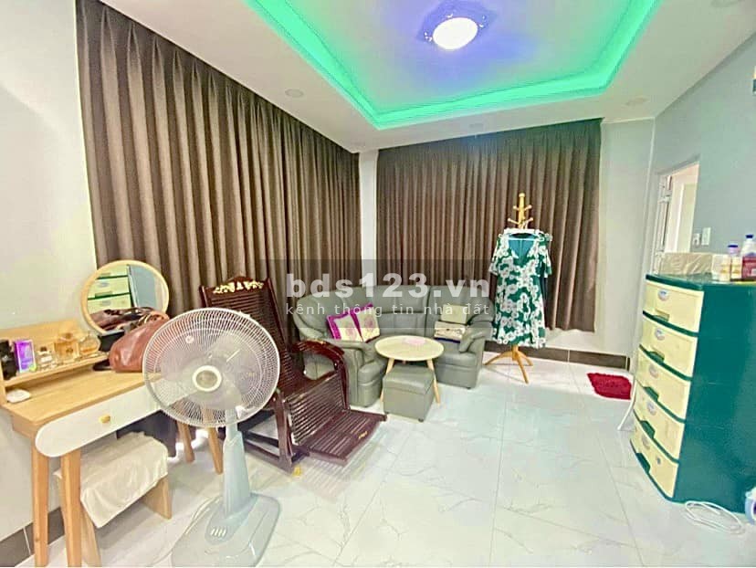 Nhà bán diện tích 65m2 Đường số 7 Linh Trung Thủ Đức 4 tấm SHR Chỉ 4.8 Tỷ
