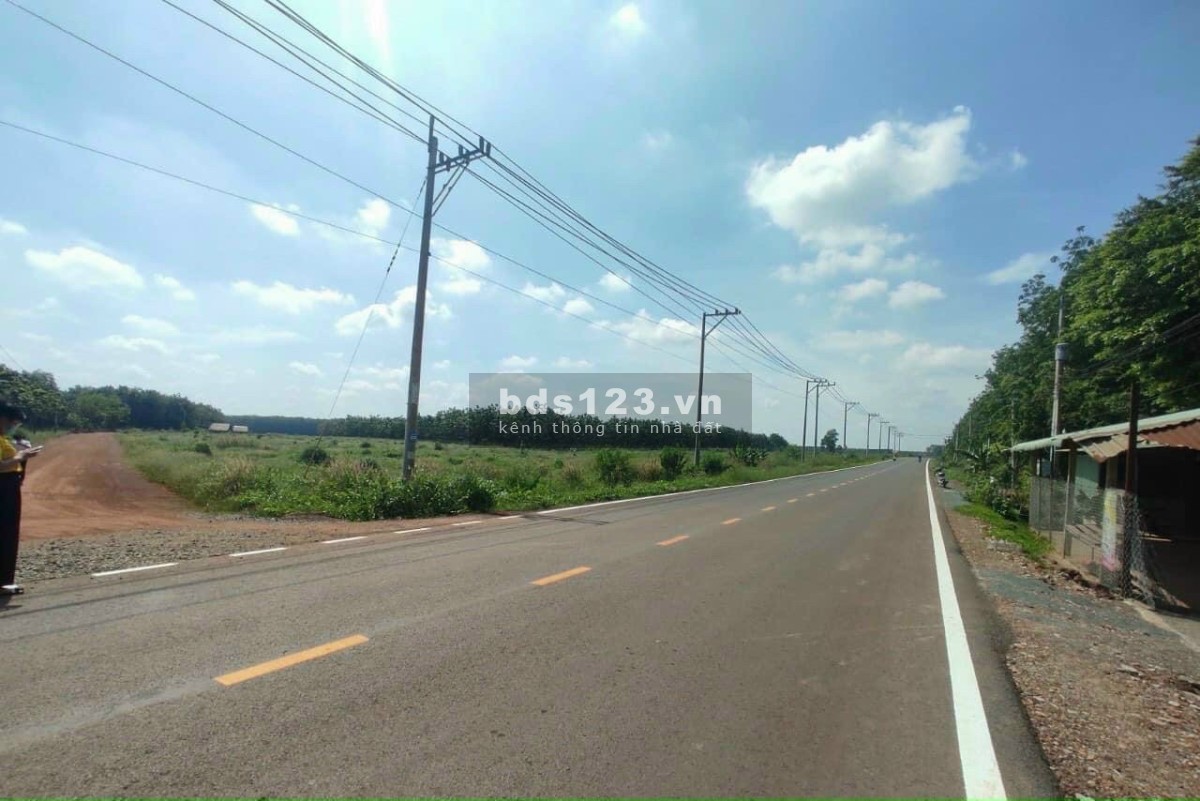 Chính chủ cần bán lô đất 2 mặt tiền DT 756 ở Minh Lập Chơn Thành