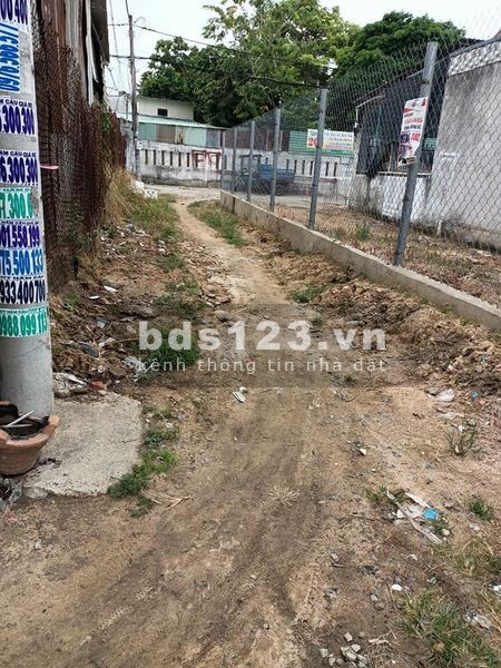 Chính chủ cần bán đất thổ cư sồ hồng riêng gần chợ khu dân cư