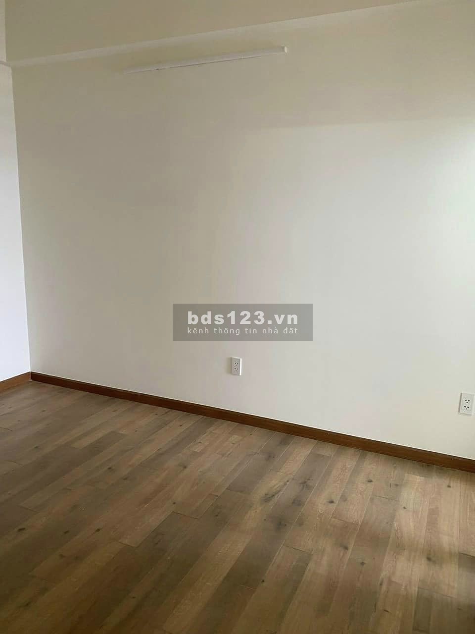 Cần bán căn hộ Flora Novia Phạm Văn Đồng, 57m2, 2pn-1wc, giá 2,350 tỷ