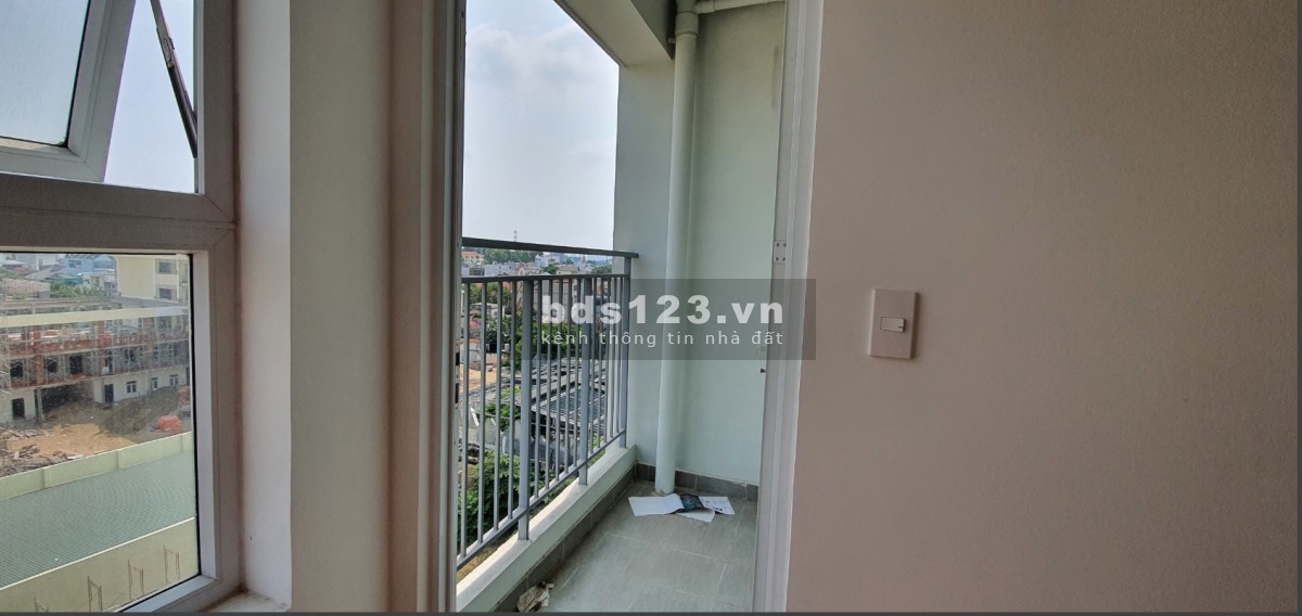 Tôi chính chủ (không phải môi giới) cần bán căn góc Sài Gòn Gateway Xa lộ Hà Nội DT 66m2 giá 2,2 tỷ
