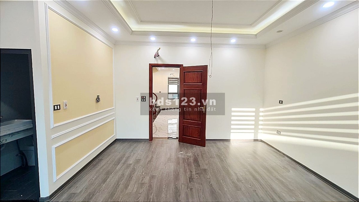 Bán nhà Hồ Ba Mẫu, ô tô dừng đỗ, vỉa hè, DT 76m², giá 15,5 tỷ đồng, LH 0902317688