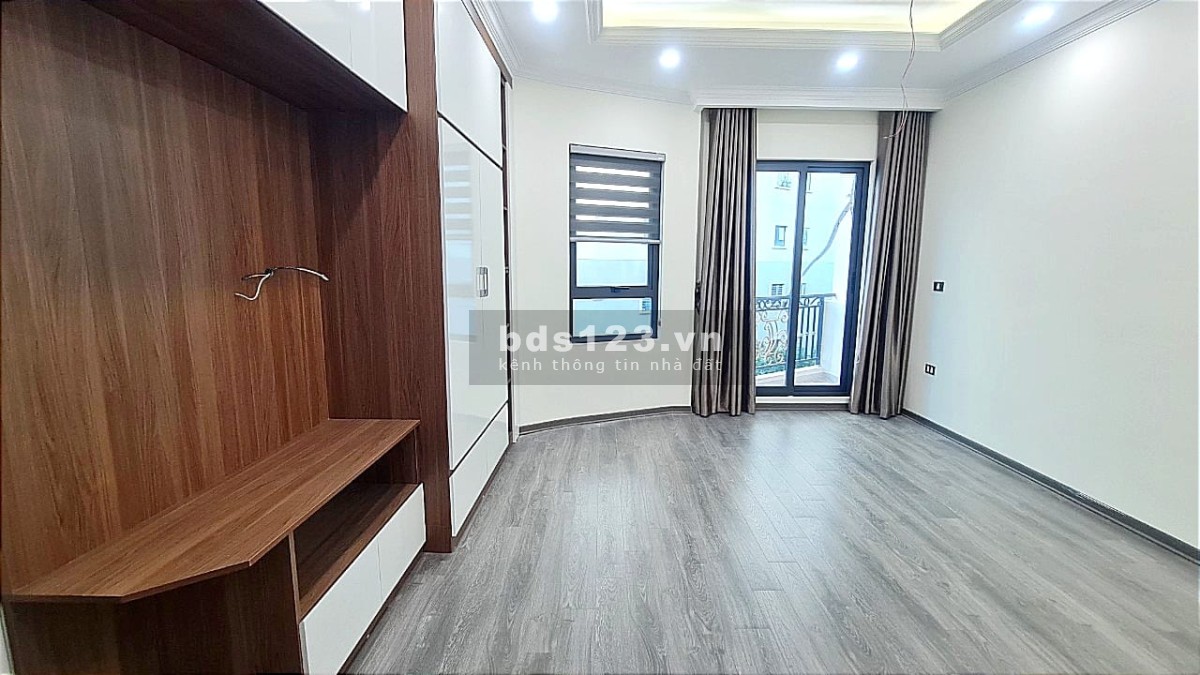Bán nhà Hồ Ba Mẫu, ô tô dừng đỗ, vỉa hè, DT 76m², giá 15,5 tỷ đồng, LH 0902317688
