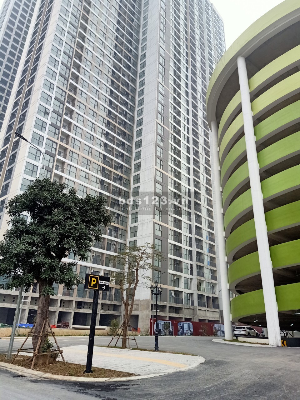 Bán shop chân đế Vinhomes Smart City giá rẻ 70tr/m2