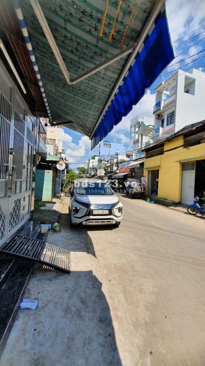 Bán nhà MT đường dòng tiền cho thuê tiện xây mới giá 12,8 tỷ đồng TL