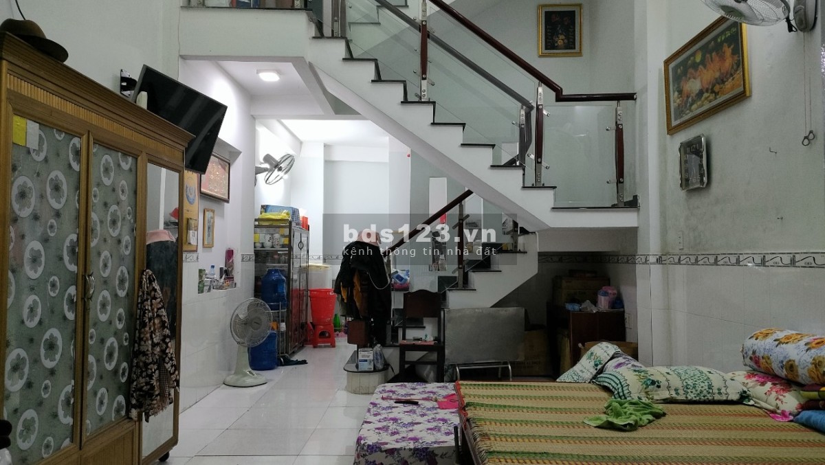 Nhà mặt tiền Tân Hiệp 2,5 tầng nhà chủ đang ở khu an ninh