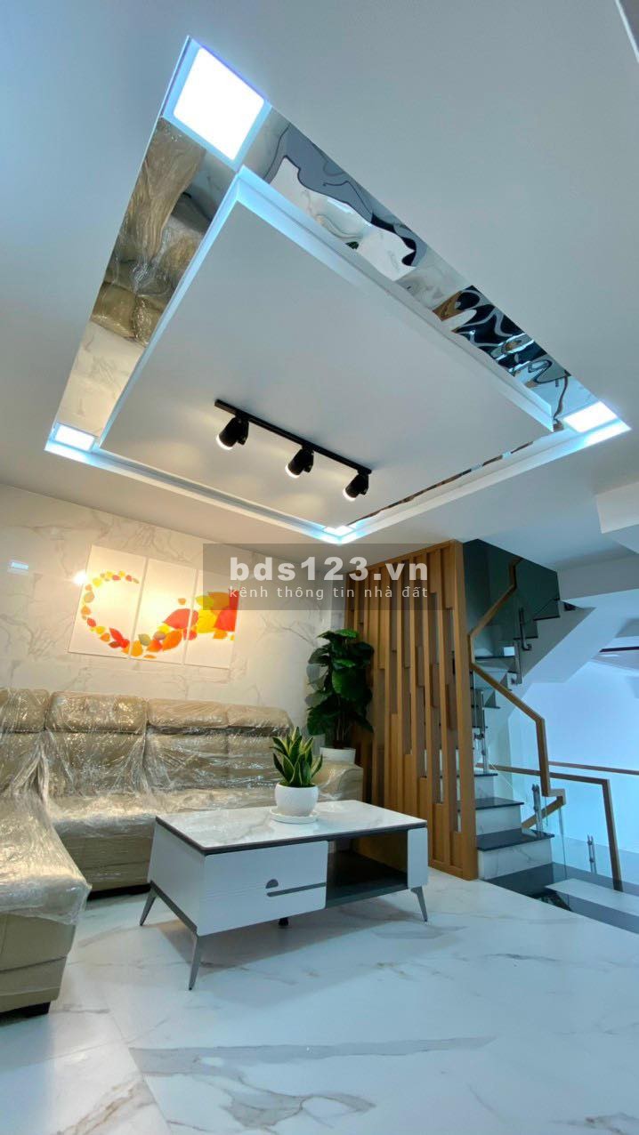 Bán nhanh nhà Lê Văn Quới diện tích 82m² (4X21) x 3 tầng hẻm 10m, giá 8,2 tỷ SHR