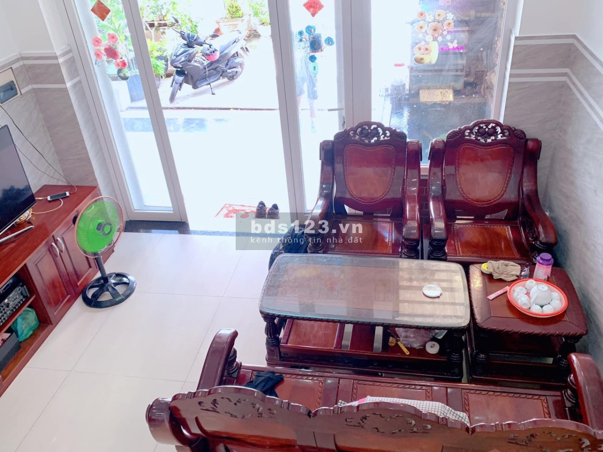 Bán nhà hẻm xe hơi đường 339, phường Phước Long B, quận 9, DT 105m², giá chỉ 7,6 tỷ