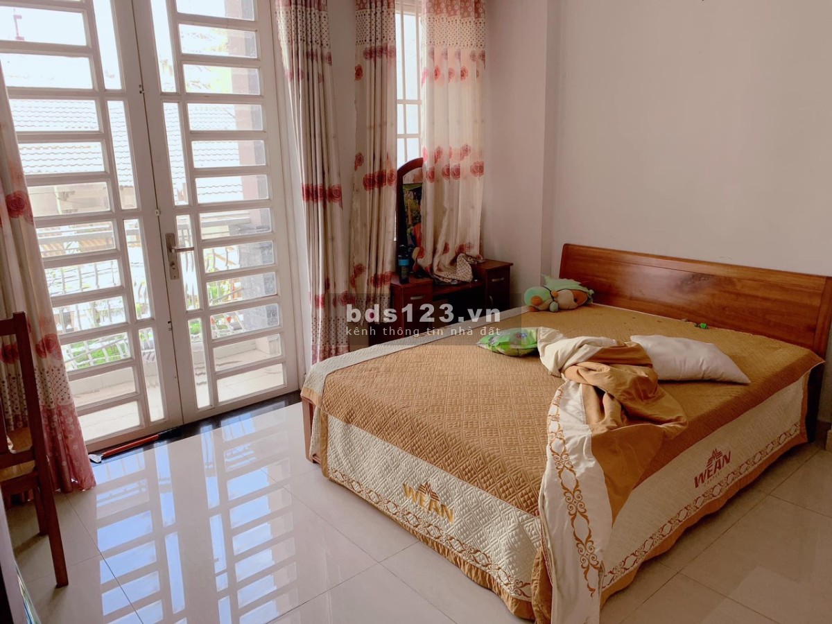 Bán GẤP nhà Đỗ Xuân Hợp DT 100m² (Nở hậu 125m²) Hẻm Ô tô giá chỉ 7,57 tỷ