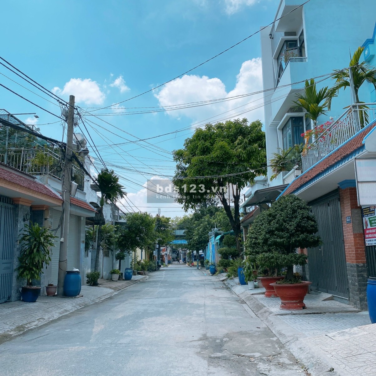 Bán GẤP nhà Đỗ Xuân Hợp DT 100m² (Nở hậu 125m²) Hẻm Ô tô giá chỉ 7,57 tỷ