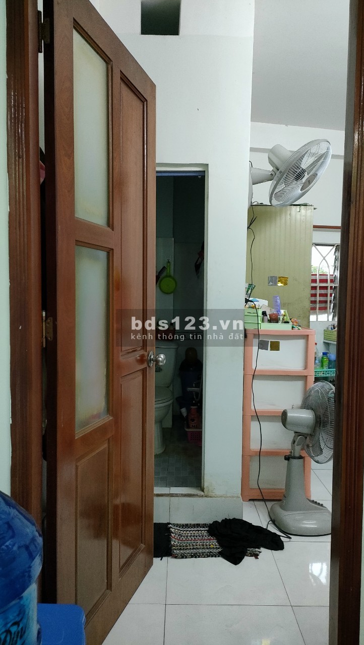 Nhà mặt tiền Tân Hiệp 2,5 tầng nhà chủ đang ở khu an ninh
