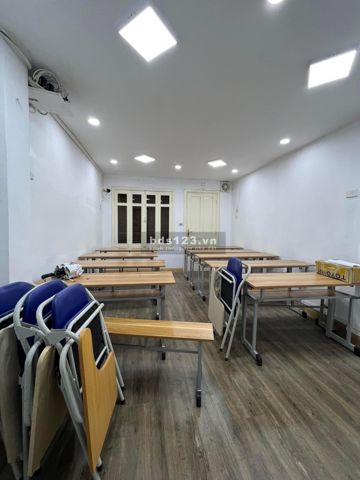 Ô tô tránh ngõ 81 Láng Hạ toà nhà phân lô đang cho thuê gần 1000 dtsd 55m2