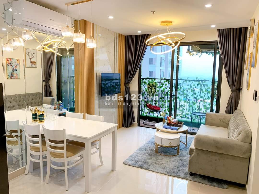 CẮT LỖ CỰC SÂU BÁN CĂN HỘ 2 NGỦ VIEW BỂ BƠI GIÁ 1.550TR Vinhomes LH: 0987.767.788