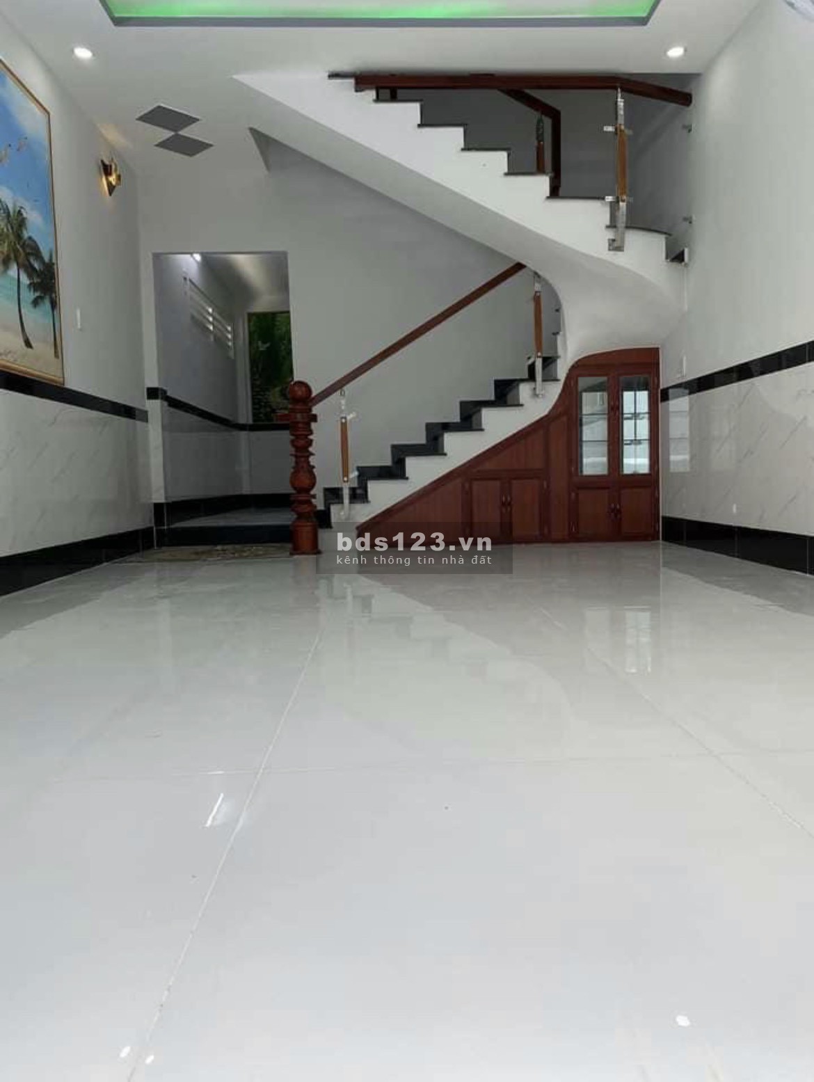 Bán nhà nguyên căn đang cho thuê ở gần bến xe quận 8