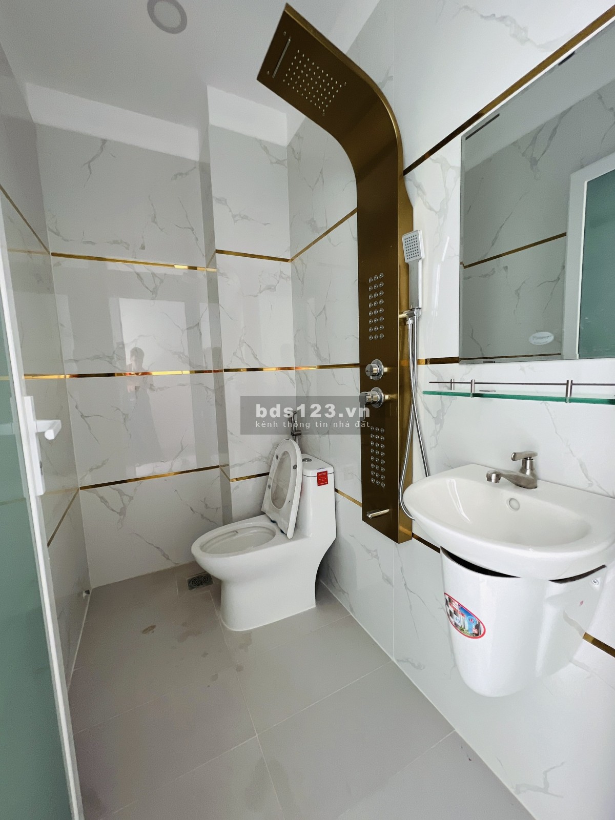 Bán nhà chính chủ mơi xây, DT 49m² x 2 lầu (4PN) sân thượng, giá 2,980 tỷ có TL