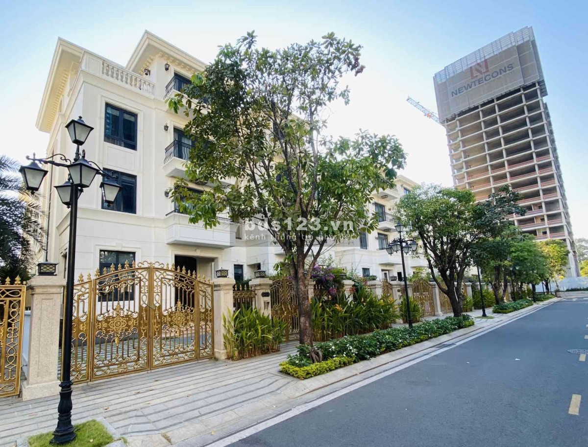 Bán biệt thự Bason quận 1 sát sông mua trực tiếp chủ đầu tư DT 225m², 174tỷ, LH 0931801386