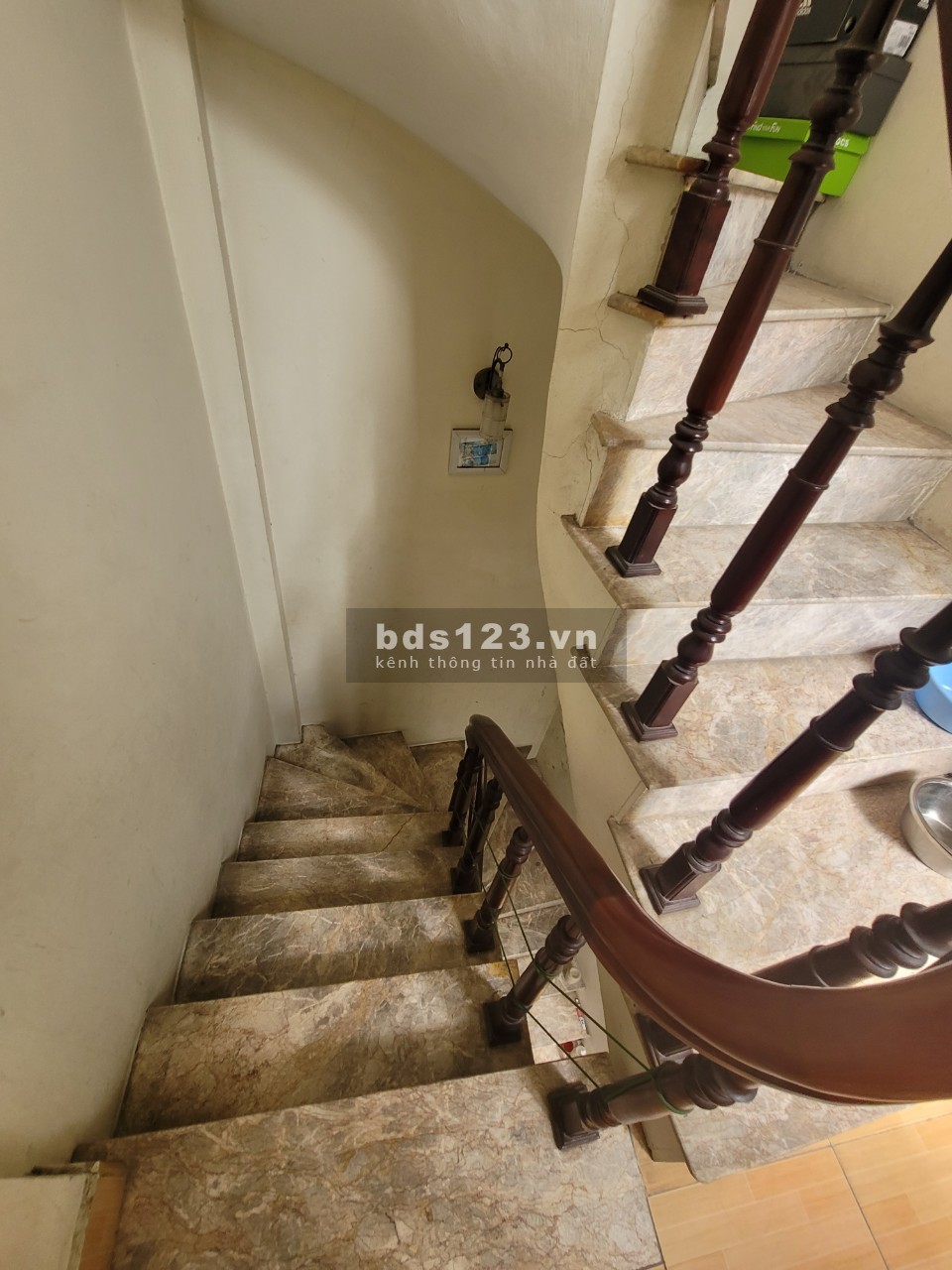 Bán gấp nhà riêng ngõ Giếng Mứt, Bạch Mai - DT 20m² x 4,5 tầng chính chủ giá 2,1 tỷ