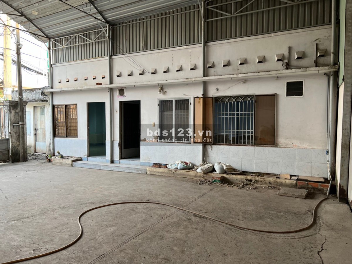 Cho thuê nhà xưởng 700m2 đường 8m ngay Đường 4 ,HBP ,TP Thủ Đức