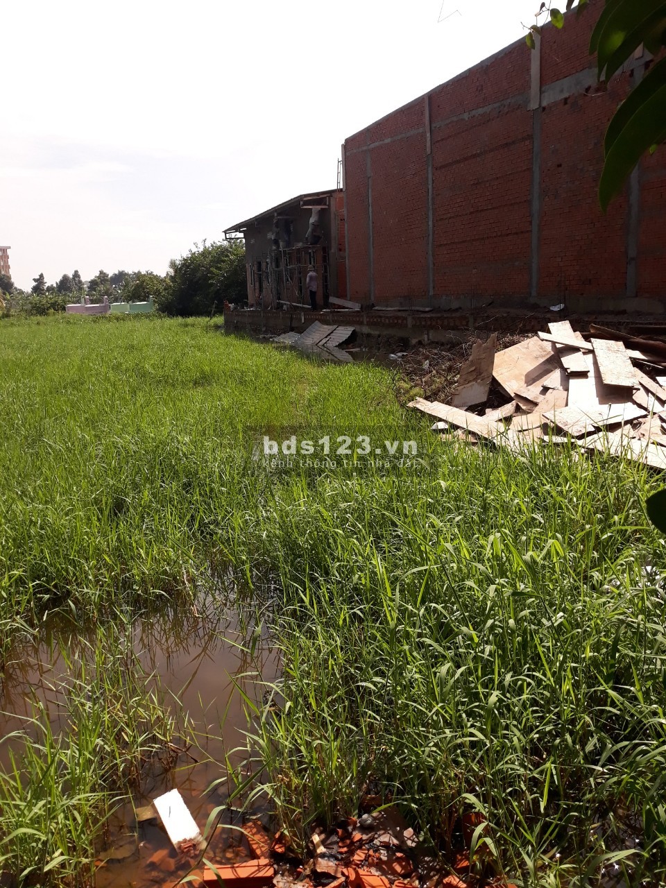 Bán đất (15x50m) mặt tiền đường Võ Văn Môn, phường 4 Tân An