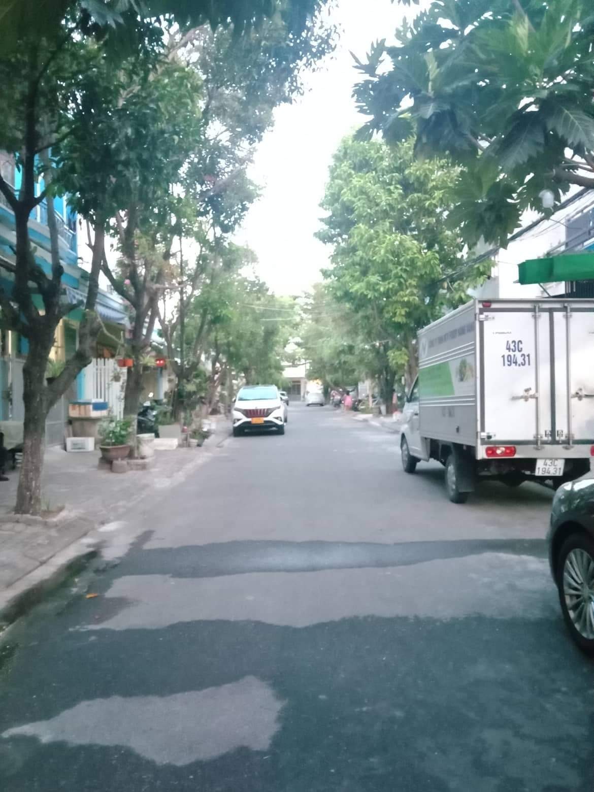 Chủ chuyển qua ở Biệt Thự, Bán rẻ hơn 300 TRIỆU, nhà Phố trung tâm khuê trung đà Nẵng