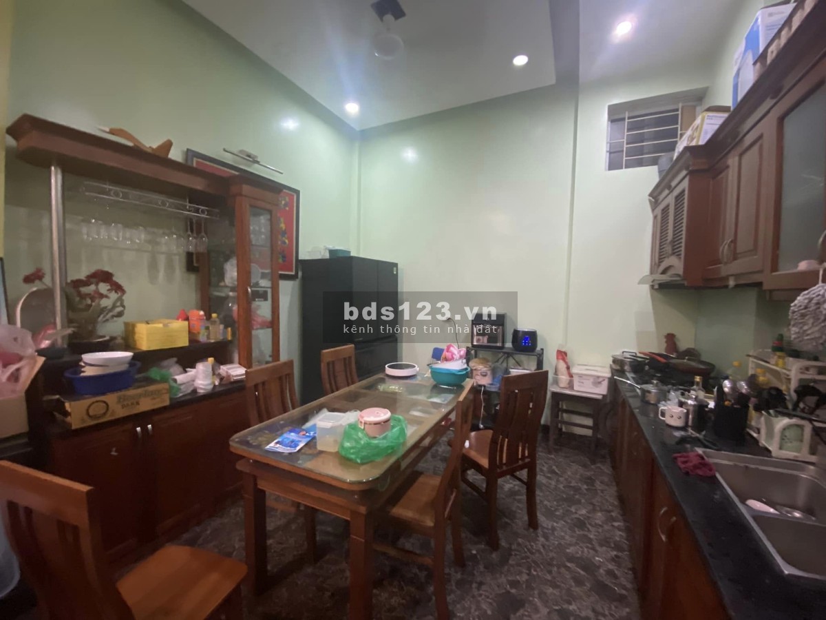 Bán nhà phố Huỳnh Thúc Kháng phân lô vỉa hè ô tô tránh dtsd 52m2 5 tầng