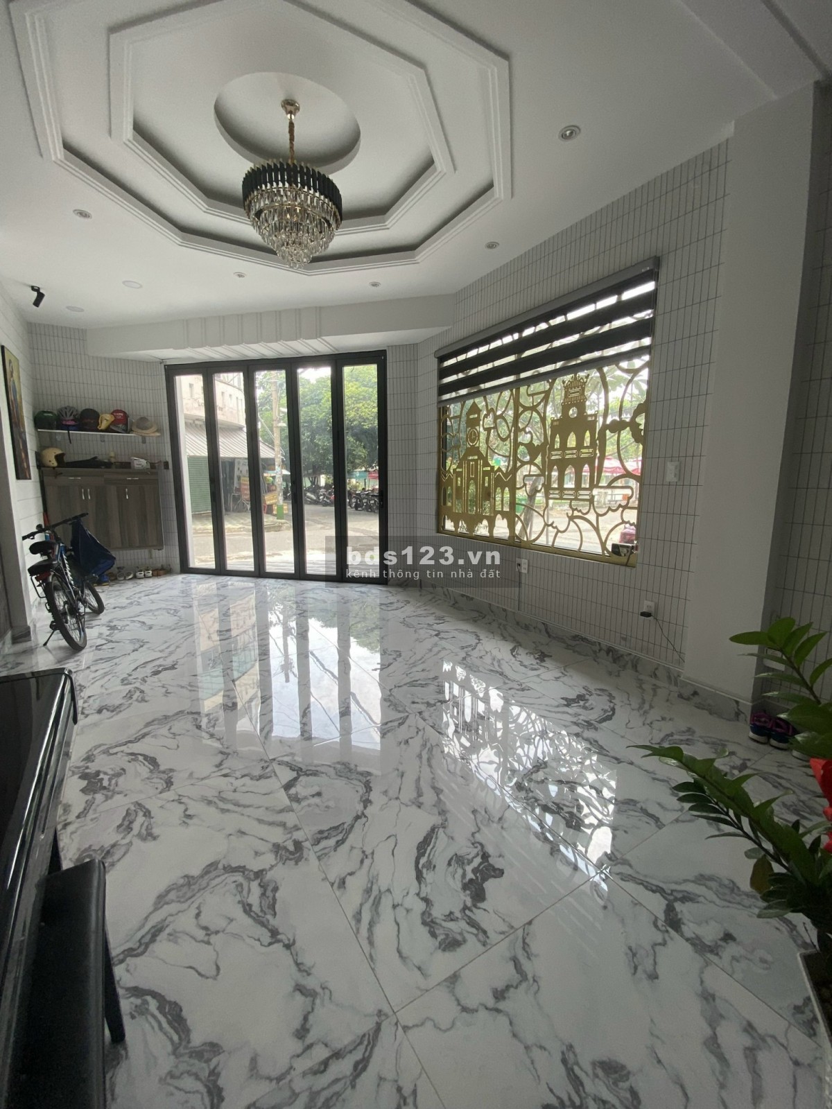 Mặt bằng kinh doanh tầng trệt đường lớn dtsd 80m2, giá 35 triệu/tháng