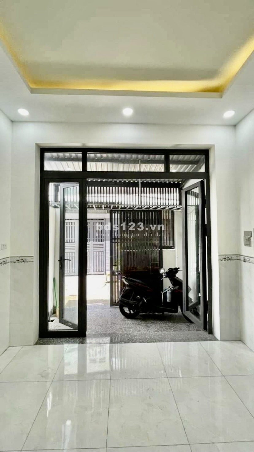 Bán nhà giá rẻ HXH phường Hiệp Bình Chánh, Thủ Đức, DT 36m² x 2 tầng, giá chỉ 3,2 tỷ
