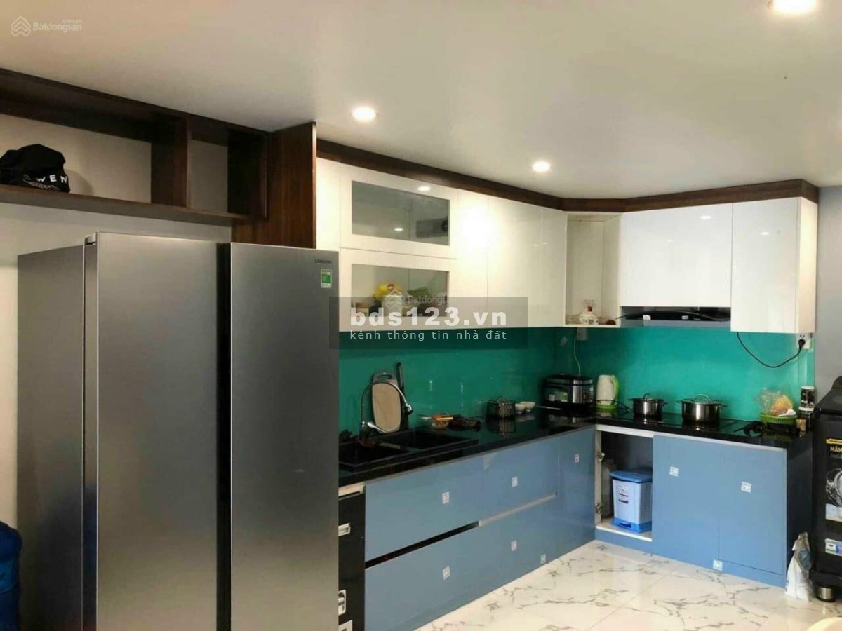Nhà phố giá chỉ 720tr nằm ngay trung tâm kcn dt:5x14 full tc, sổ sẵn lh 0968336569