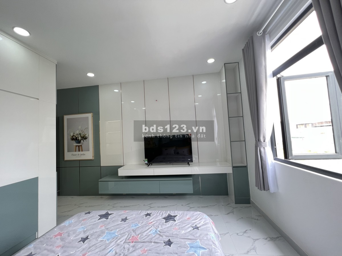 Bán căn góc 2 mặt tiền DTSD 300m² x 4 tầng ngay chợ Bà Hom cũ Tỉnh Lộ 10, Tên Lửa, quận Bình Tân