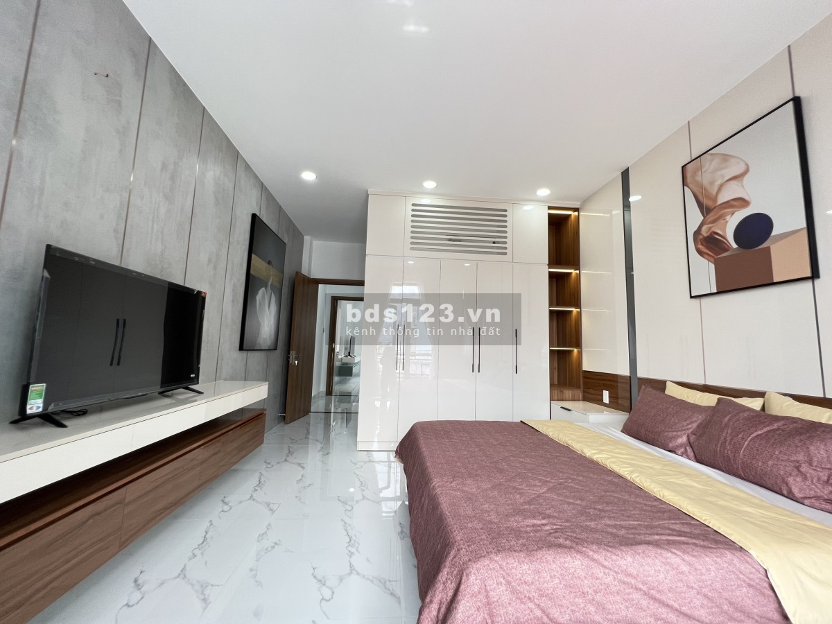 Bán căn góc 2 mặt tiền DTSD 300m² x 4 tầng ngay chợ Bà Hom cũ Tỉnh Lộ 10, Tên Lửa, quận Bình Tân