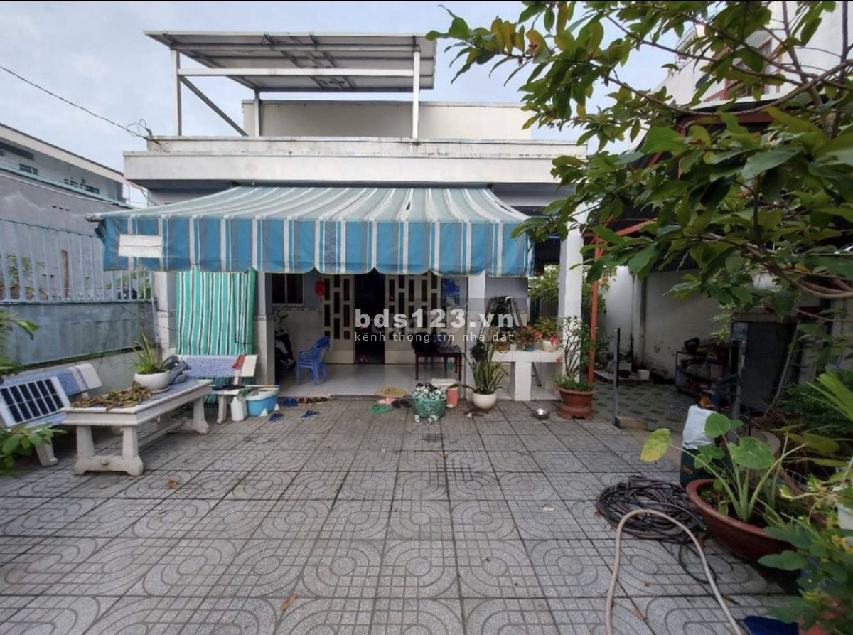 Bán nhà hẻm xe hơi đường Bờ Xe Lam, Tân Kiên Bình Chánh 285m2