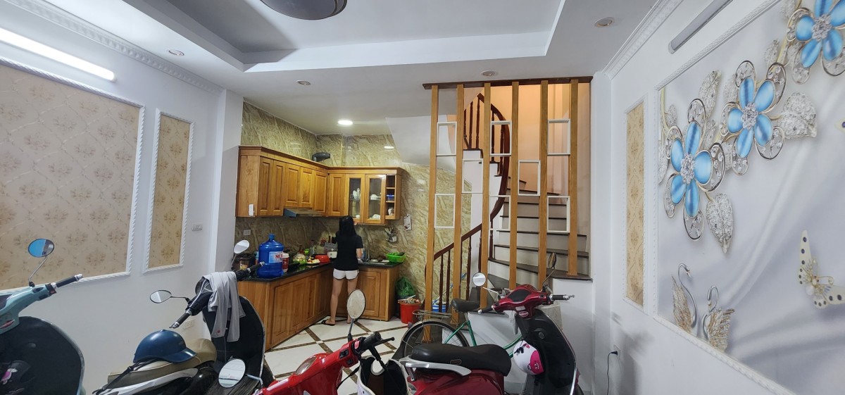 Bán nhà phố Khuyến Lương DT 50m² x 5 tầng, MT 4m, khu ô tô đỗ cửa có SHR, giá chỉ 2,5 tỷ