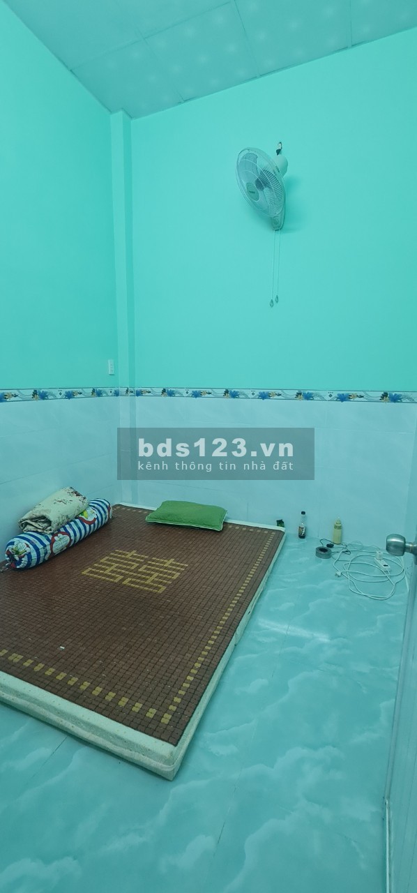 Chính chủ cần bán nhà giáp TPHCM, cách Hóc Môn chỉ 2km