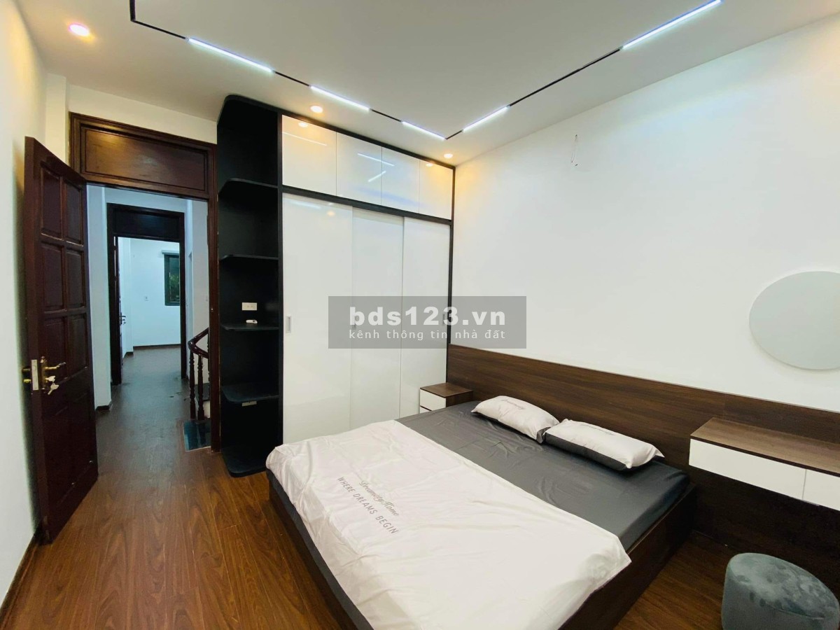 Bán nhanh hà ngõ 71 phố Hoàng Văn Thái, quận Thanh Xuân khu Vip DT 45m², giá 6,3 tỷ
