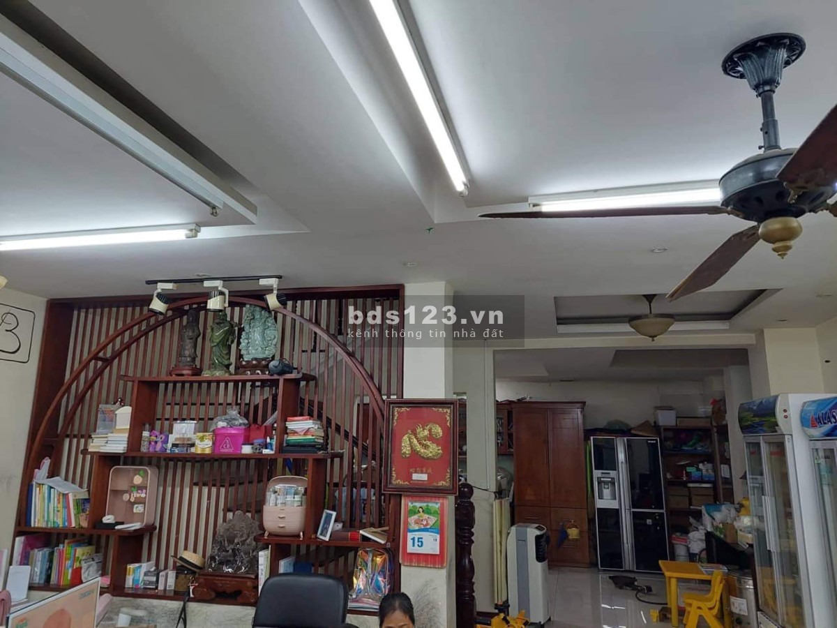 Ngõ 26 phố Nguyên Hồng, vỉa hè ô tô tránh, phân lô kinh doanh Vip thương lượng 26.5 tỷ