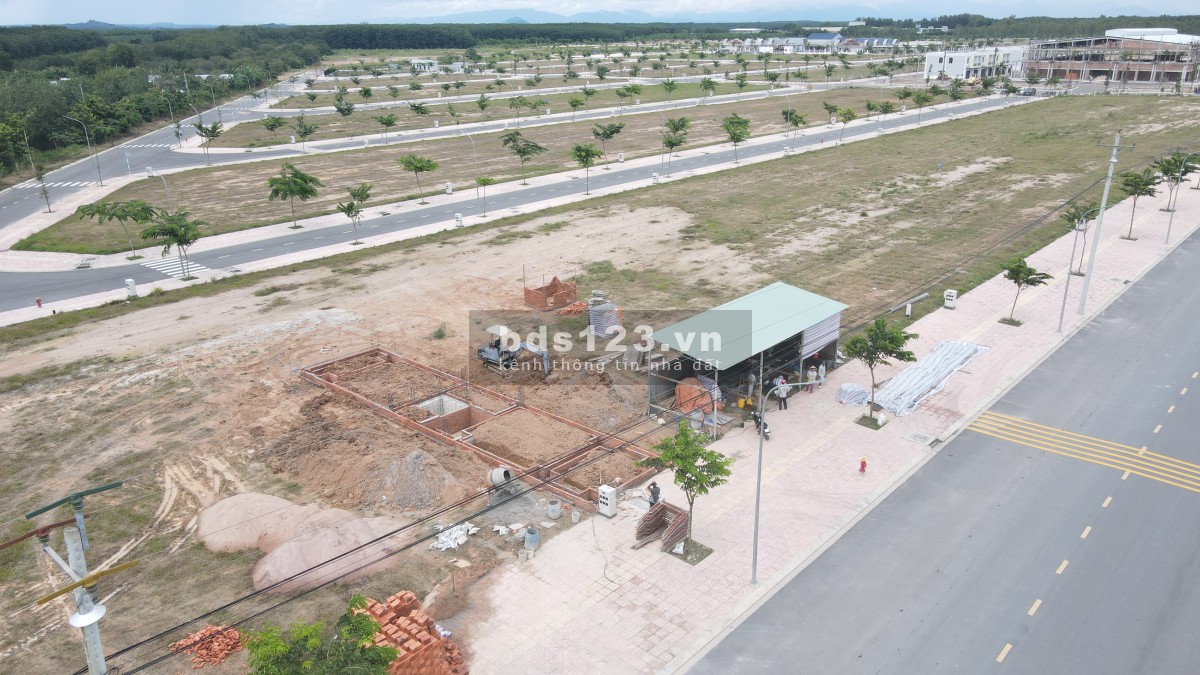 Bán đất nền khu dân cư Nam Hà cạnh 3 cụm khu công ngiệp 110m giá 1ty1