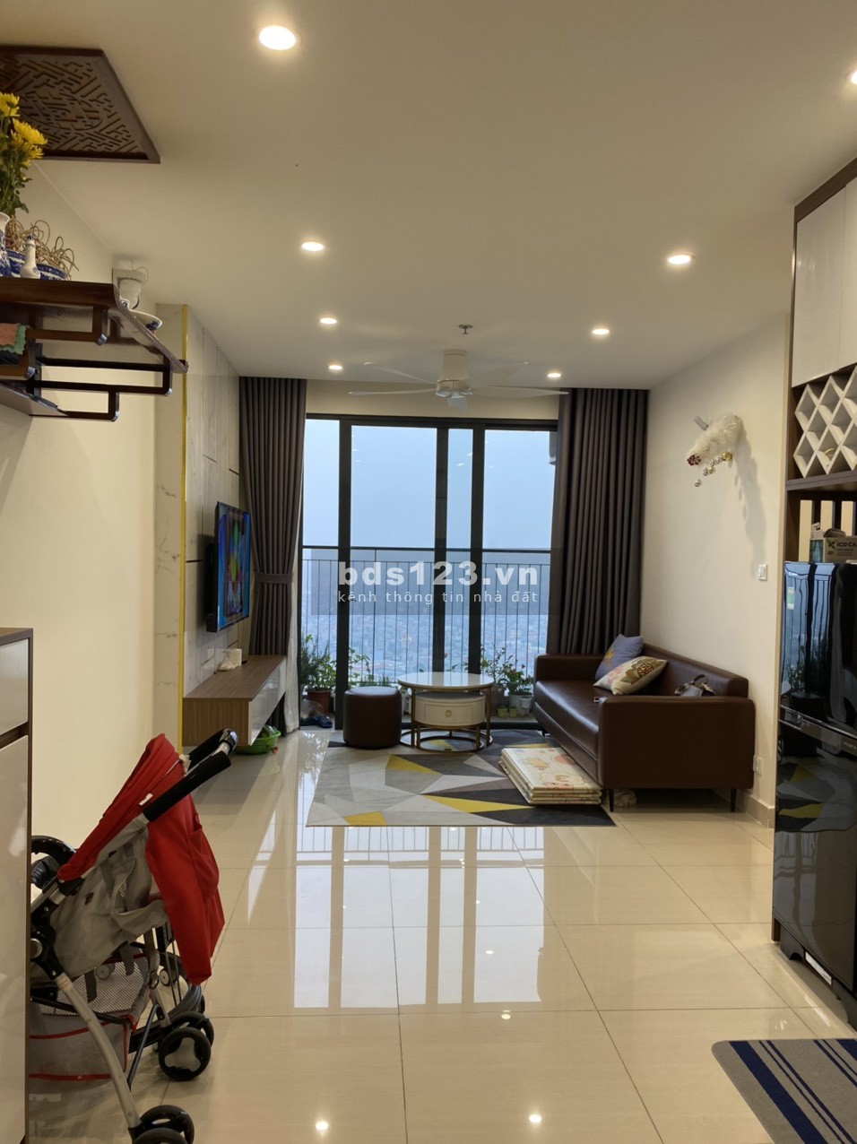 Do thay đổi nhu cầu nên chủ nhà gửi bán căn 3PN2WC 83m2 full đồ 2,85 tỷ BP lh: 0985507619