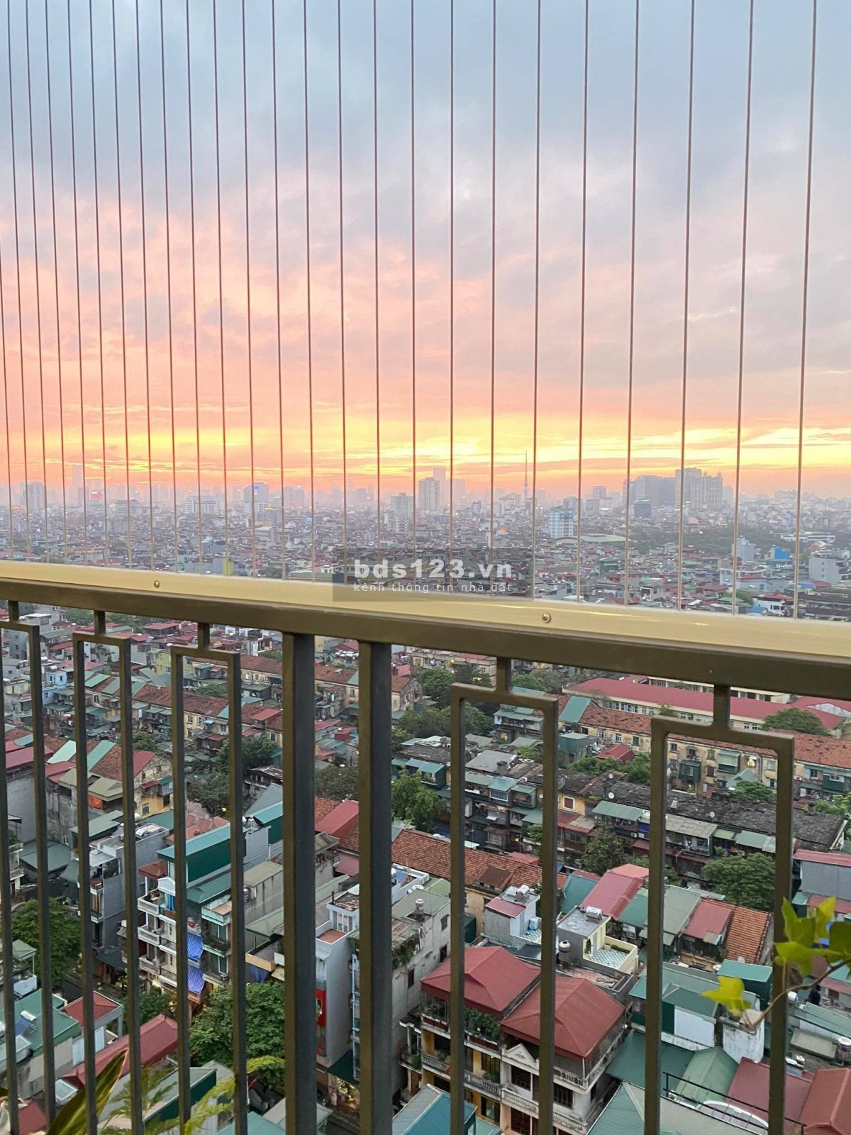 Chỉ 4.x Tỷ bán căn hộ 82m2 sổ đỏ chính chủ tại Hinode city, 201 Minh khai, HBT, HN