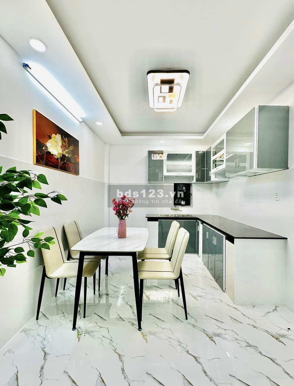 Bán nhà Gò Vấp DT 41,6m² x 4 tầng đúc BTCT Tặng FULL nội thất, nhỉnh giá 4 tỷ