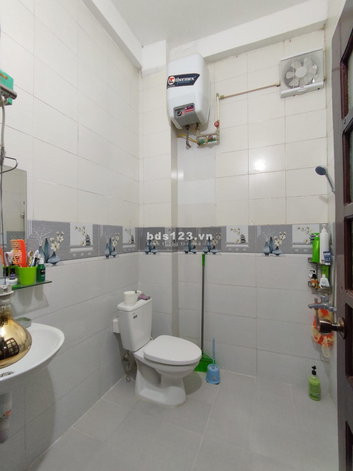 Cần bán nhà Trần Đại Nghĩa, DTSD 40m² x 5 tầng, kinh doanh hơn 4 tỷ